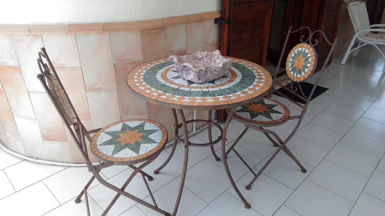 B&B Da Sissi La Maddalena  Buitenkant foto